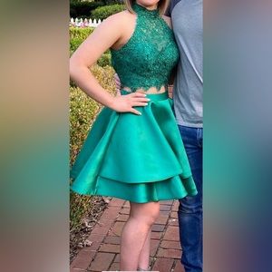 Alyce Paris size 2 homecoming two piece cocktail dress